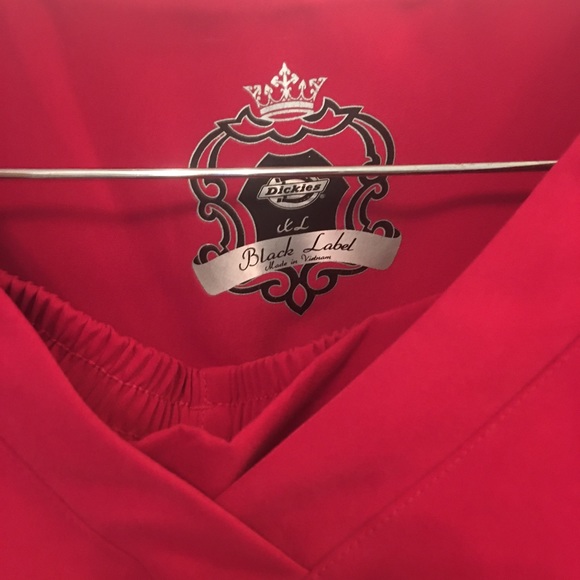 Dickies women XLP red color scrub set - Picture 3 of 9